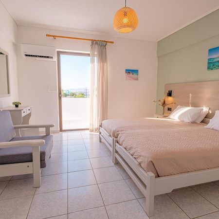 Anthia Apartments マルマリ エクステリア 写真