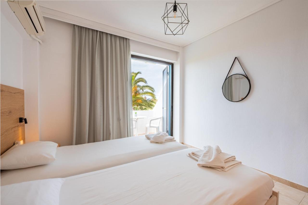 Anthia Apartments マルマリ エクステリア 写真