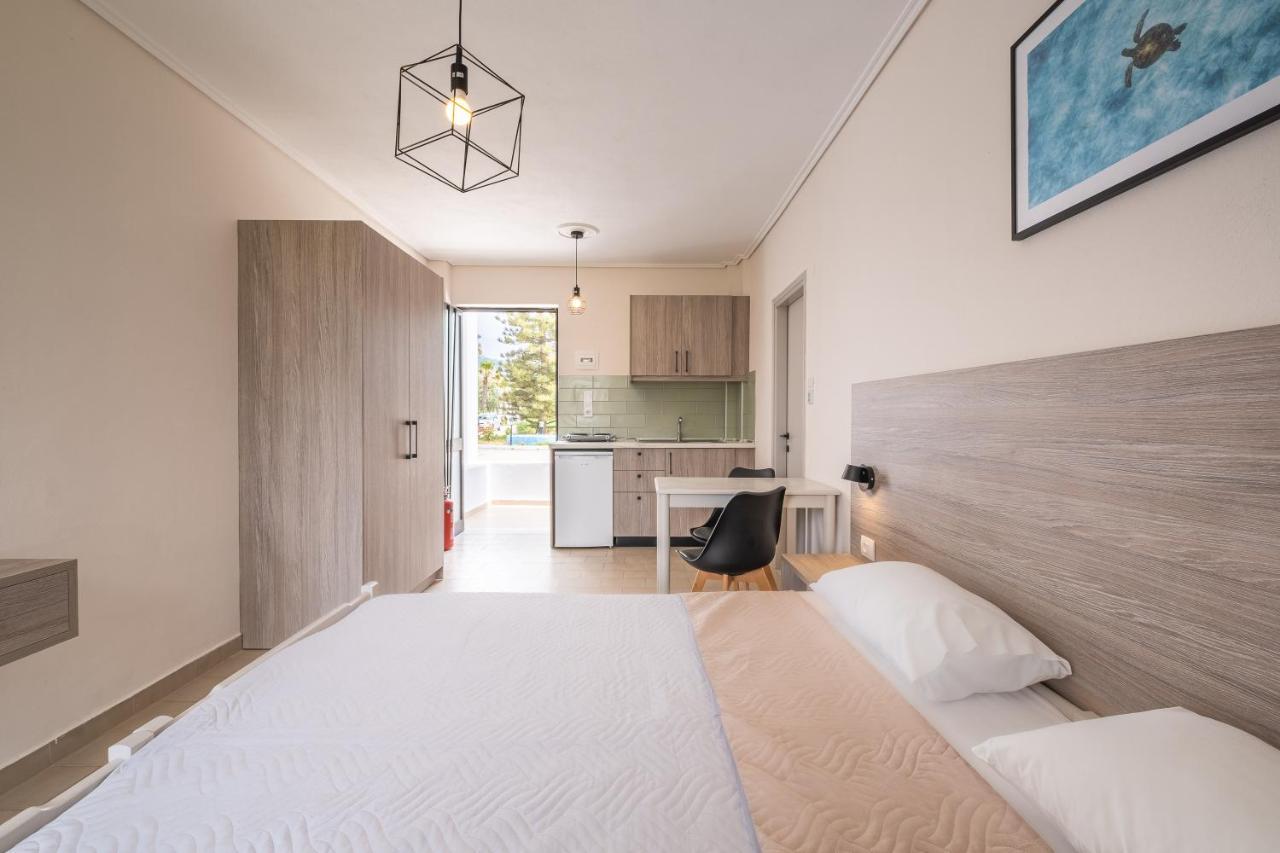 Anthia Apartments マルマリ エクステリア 写真